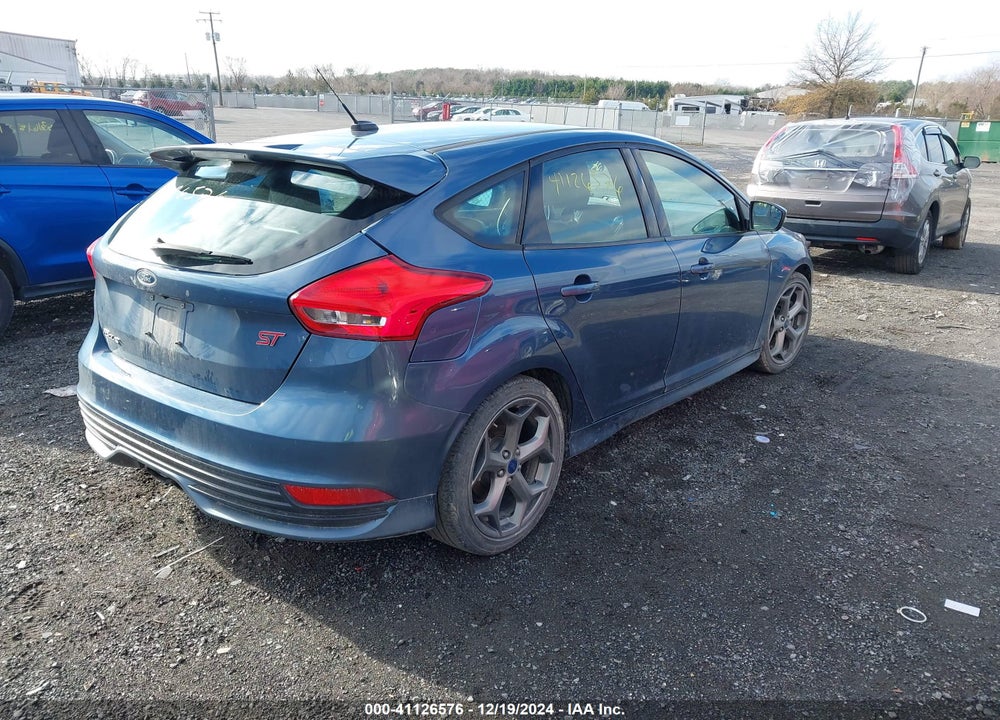 2018 FORD FOCUS VIN: 1FADP3L94JL205495