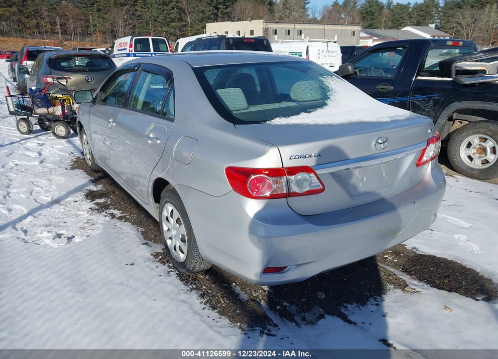2011 TOYOTA COROLLA LE VIN: 2T1BU4EE3BC552142