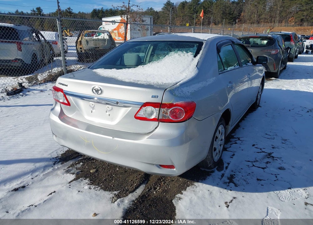 2011 TOYOTA COROLLA LE VIN: 2T1BU4EE3BC552142