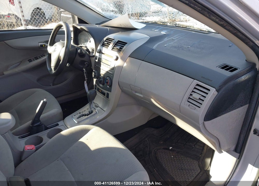 2011 TOYOTA COROLLA LE VIN: 2T1BU4EE3BC552142