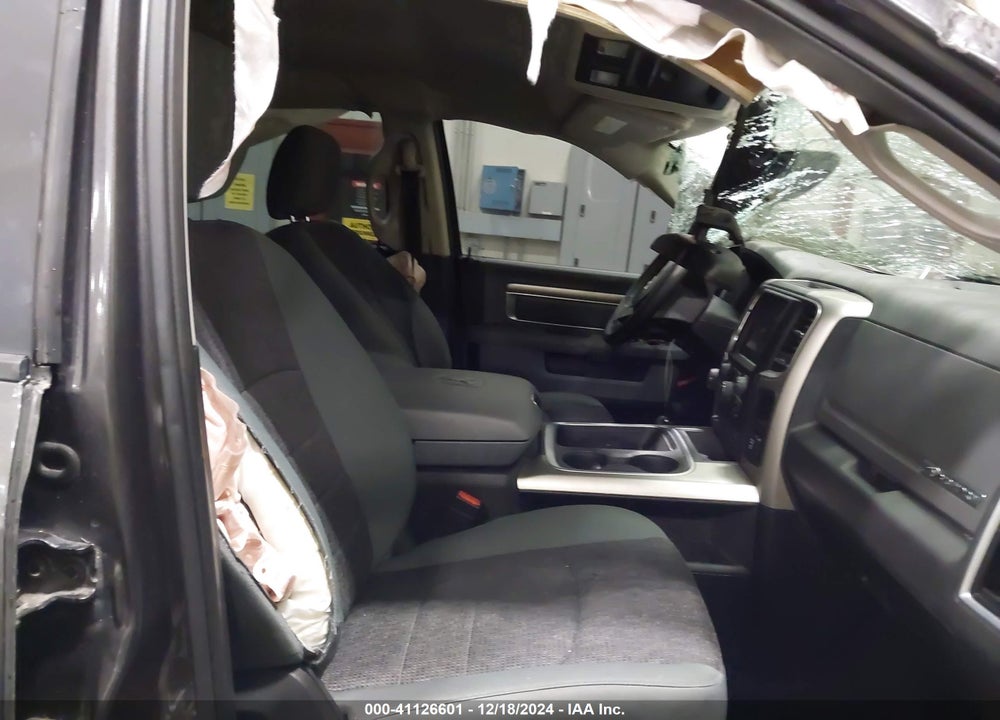 2017 RAM 1500 VIN: 1C6RR7TT6HS518567