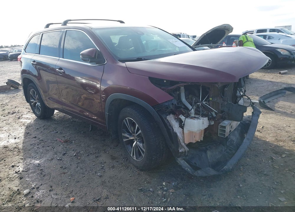2017 TOYOTA HIGHLANDER LE PLUS VIN: 5TDZZRFH3HS213872