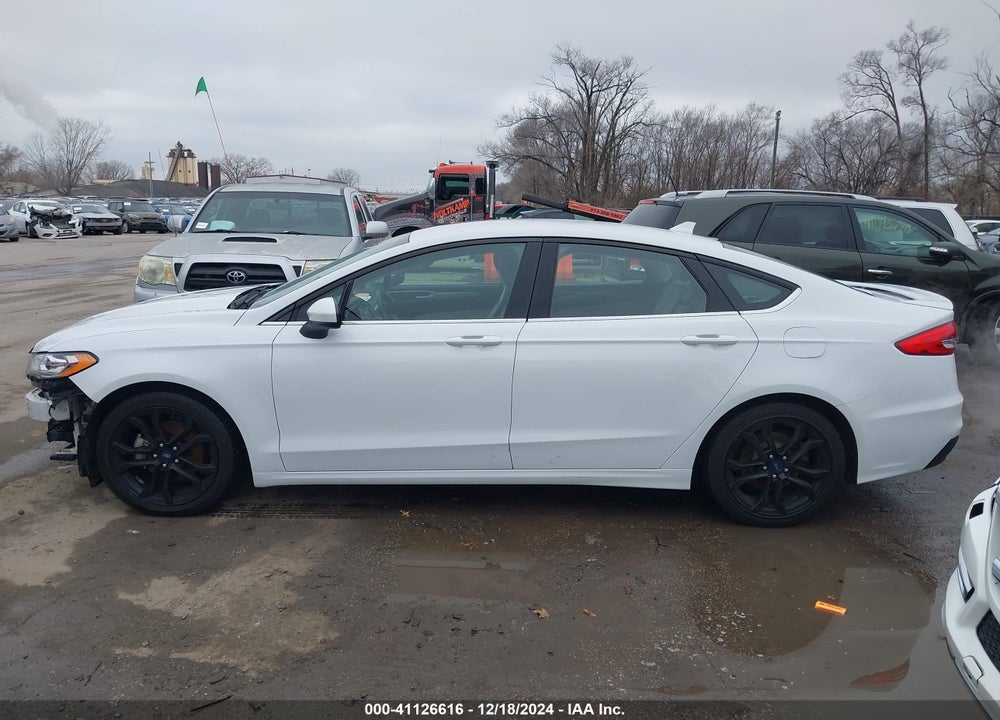2019 FORD FUSION SE VIN: 3FA6P0HD3KR215586
