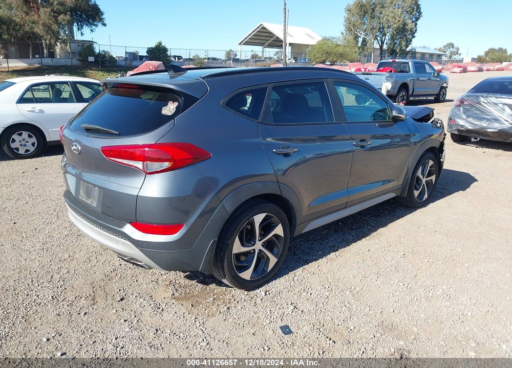 2018 HYUNDAI TUCSON VALUE VIN: KM8J33A22JU623798