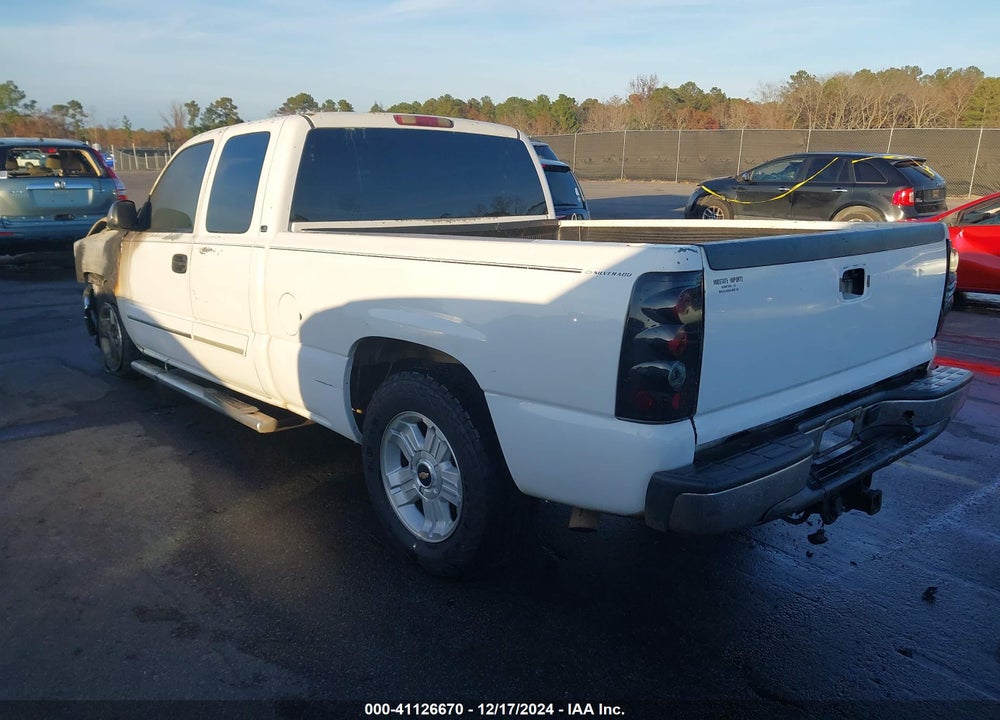 2004 CHEVROLET SILVERADO 1500 LS VIN: 2GCEC19T341329835