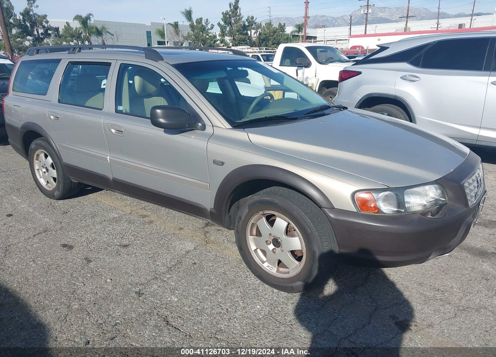 2001 VOLVO V70 XC VIN: YV1SZ58D311023958