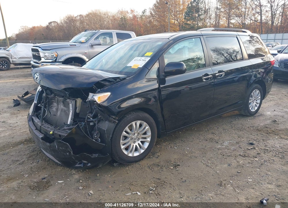 2016 TOYOTA SIENNA XLE PREMIUM 8 PASSENGER VIN: 5TDYK3DCXGS708668