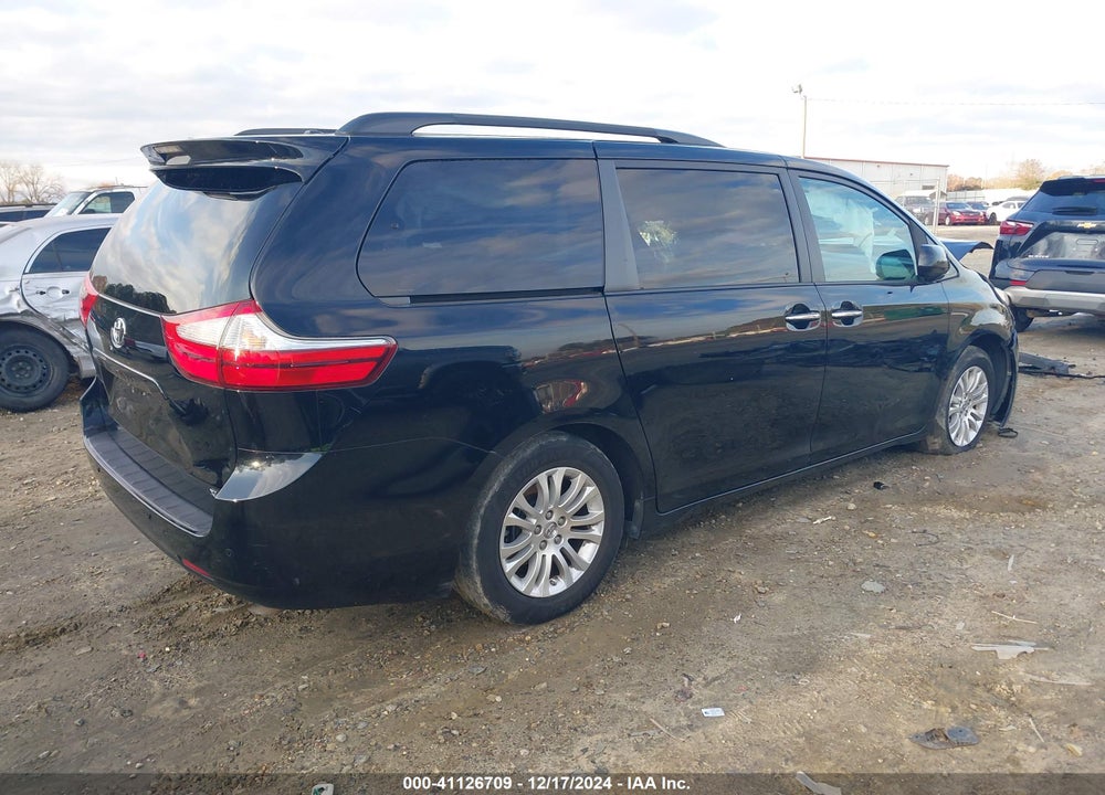 2016 TOYOTA SIENNA XLE PREMIUM 8 PASSENGER VIN: 5TDYK3DCXGS708668