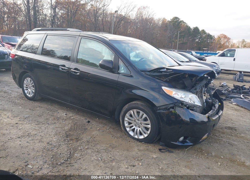 2016 TOYOTA SIENNA XLE PREMIUM 8 PASSENGER VIN: 5TDYK3DCXGS708668