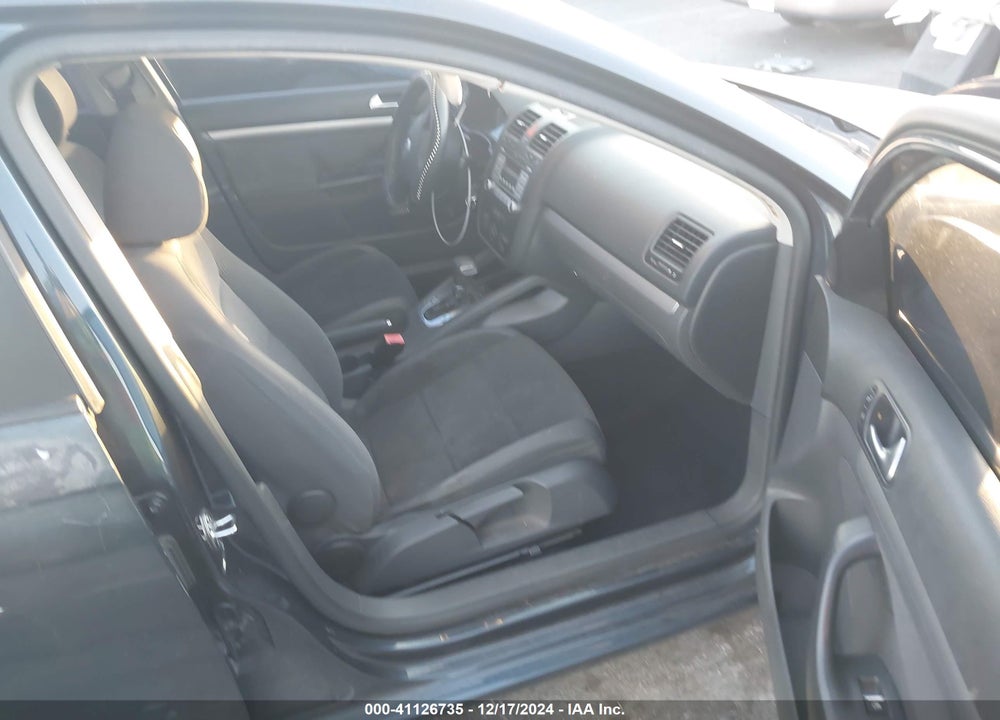 2008 VOLKSWAGEN JETTA VIN: 3VWJZ71K78M160370