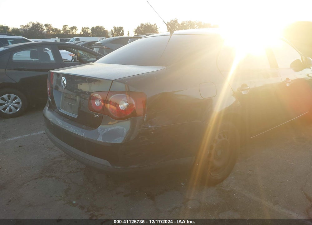 2008 VOLKSWAGEN JETTA VIN: 3VWJZ71K78M160370