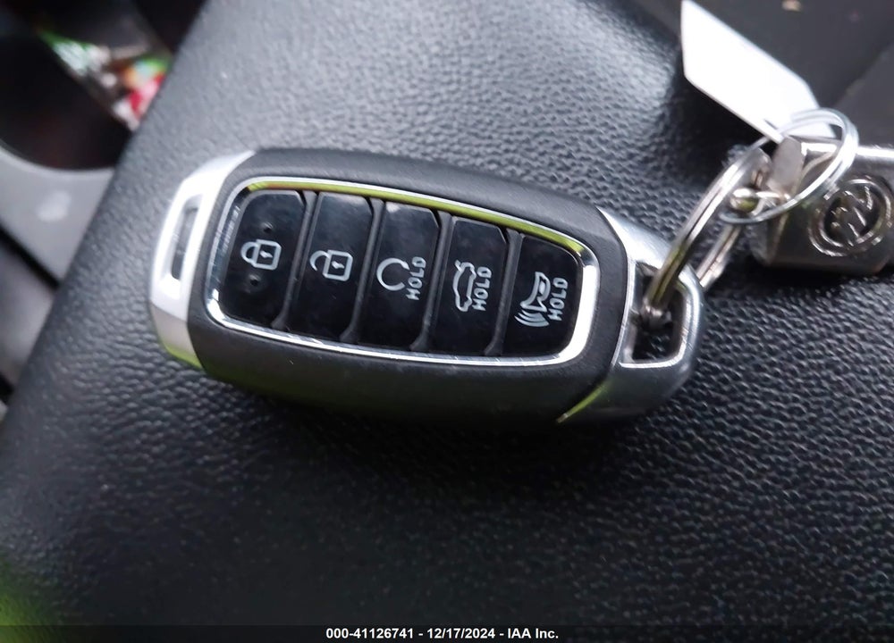 2021 HYUNDAI ELANTRA VIN: KMHLM4AG0MU117348