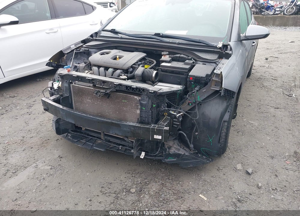 2019 HYUNDAI ELANTRA VIN: KMHD84LF7KU817877