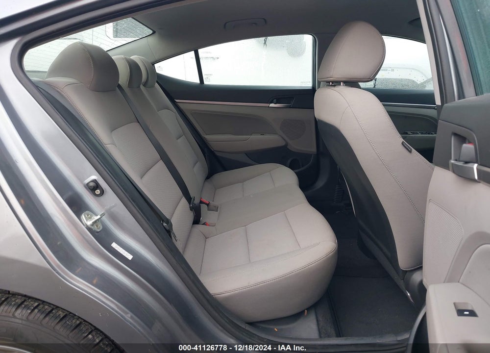 2019 HYUNDAI ELANTRA VIN: KMHD84LF7KU817877