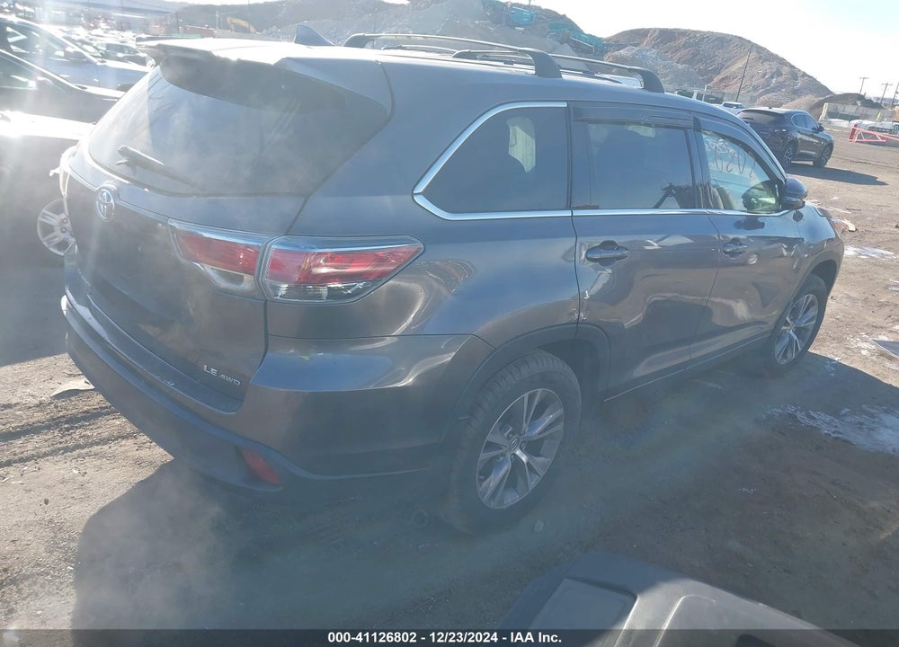 2014 TOYOTA HIGHLANDER LE PLUS V6 VIN: 5TDBKRFH3ES061383
