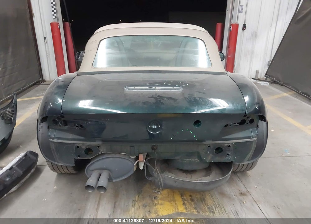 2000 BMW Z3 2.3 VIN: WBACH9344YLG18120