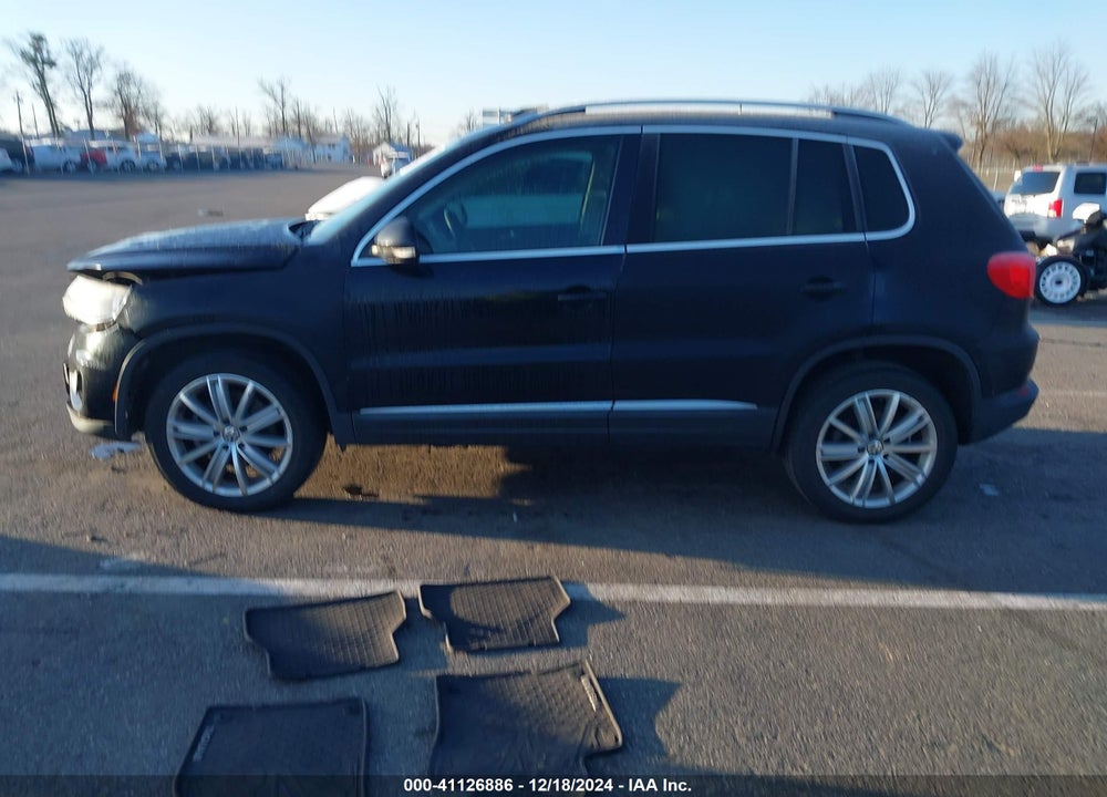 2015 VOLKSWAGEN TIGUAN SE VIN: WVGAV7AX1FW591533