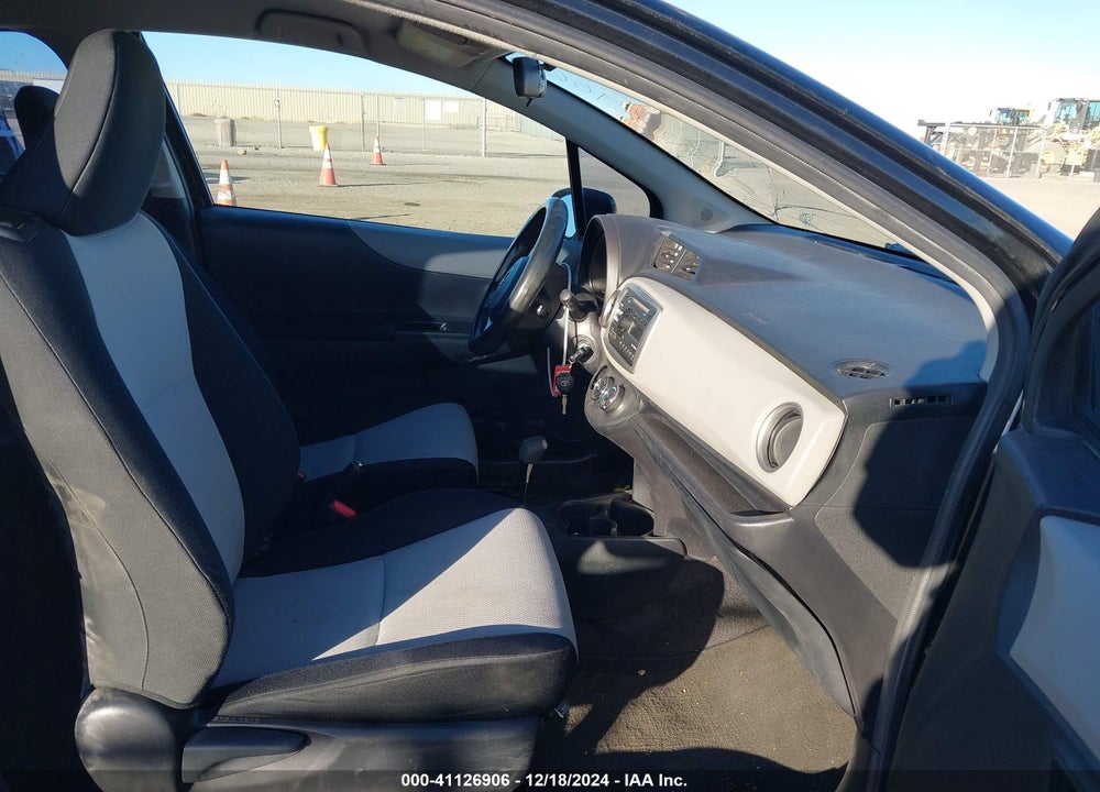 2012 TOYOTA YARIS LE VIN: JTDJTUD36CD513144