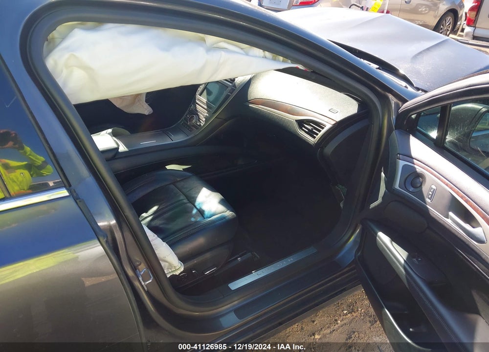 2018 LINCOLN MKZ VIN: 3LN6L5E95JR605263