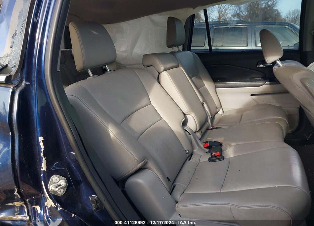 2017 HONDA PILOT TOURING VIN: 5FNYF6H91HB005115