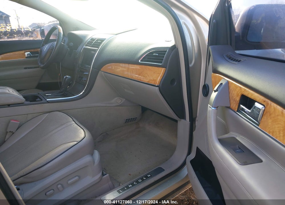 2011 LINCOLN MKX VIN: 2LMDJ6JK6BBJ01482