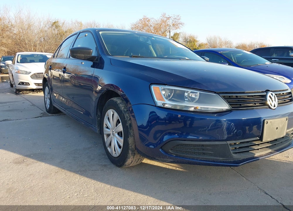 2014 VOLKSWAGEN JETTA 2.0L S VIN: 3VW2K7AJXEM241259
