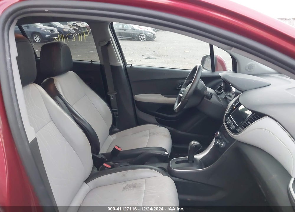 2019 CHEVROLET TRAX LT VIN: 3GNCJPSB0KL378415