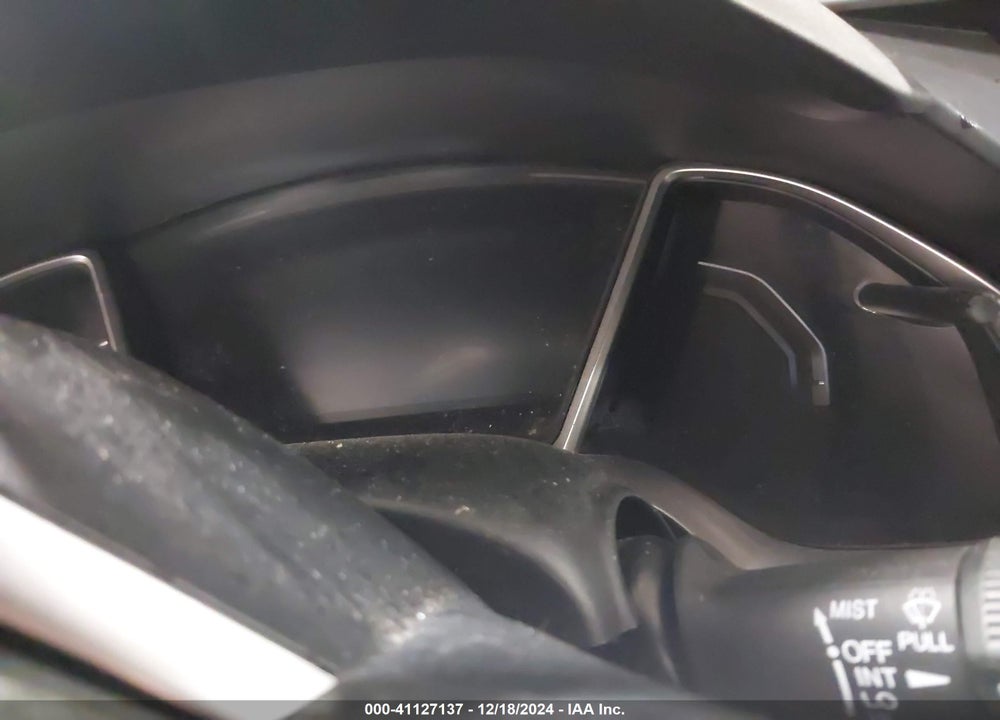 2018 HONDA CIVIC VIN: 2HGFC2F7XJH523557