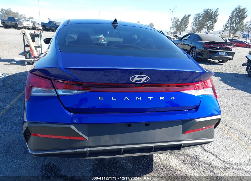 2025 HYUNDAI ELANTRA VIN: KMHLL4DG5SU897424