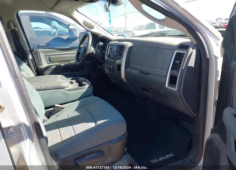 2013 RAM 1500 SLT VIN: 1C6RR6GP0DS593959