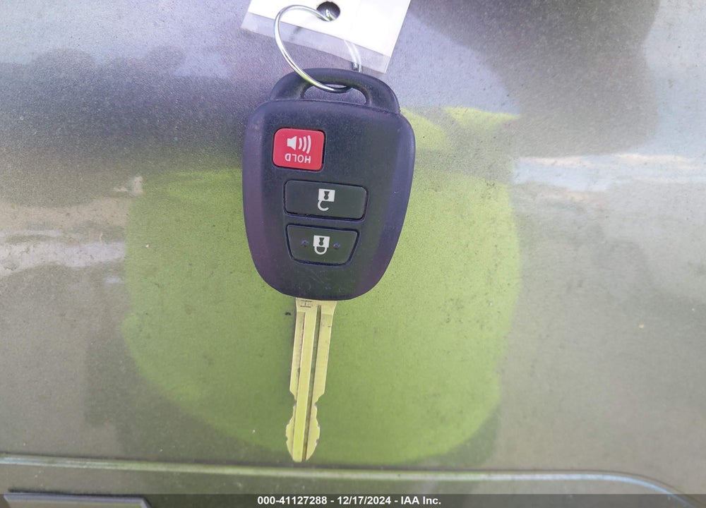 2017 TOYOTA RAV4 LE VIN: JTMZFREV6HJ703168