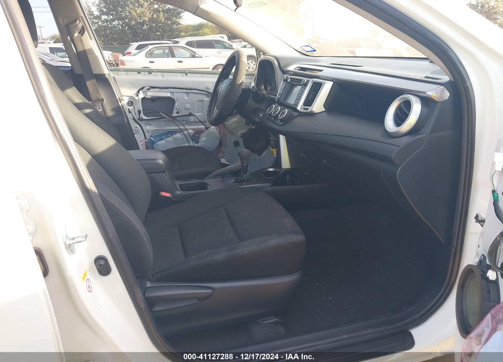 2017 TOYOTA RAV4 LE VIN: JTMZFREV6HJ703168