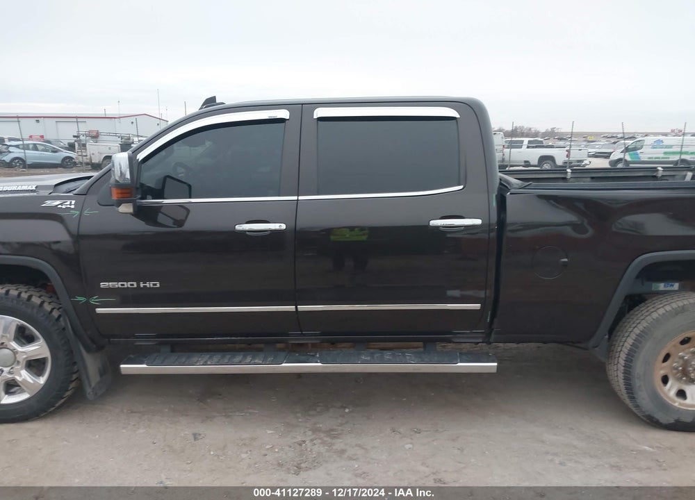 2018 GMC SIERRA 2500HD VIN: 1GT12TEY8JF277900