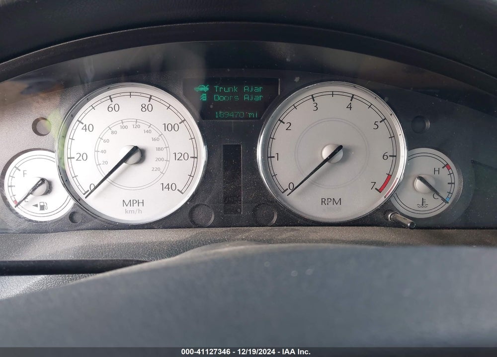 2005 CHRYSLER 300 TOURING VIN: 2C3AA53G15H652477