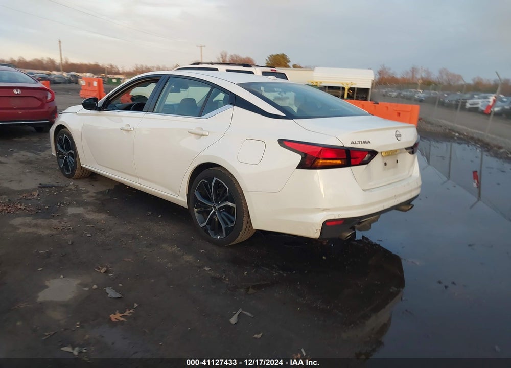 2024 NISSAN ALTIMA SR FWD VIN: 1N4BL4CV3RN387874