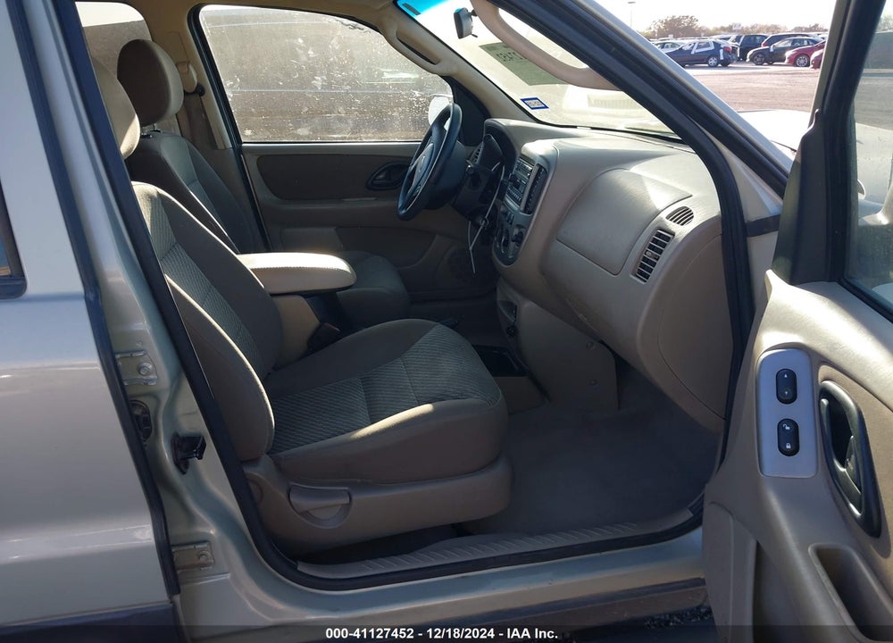 2004 FORD ESCAPE XLT VIN: 1FMYU03104DA21064