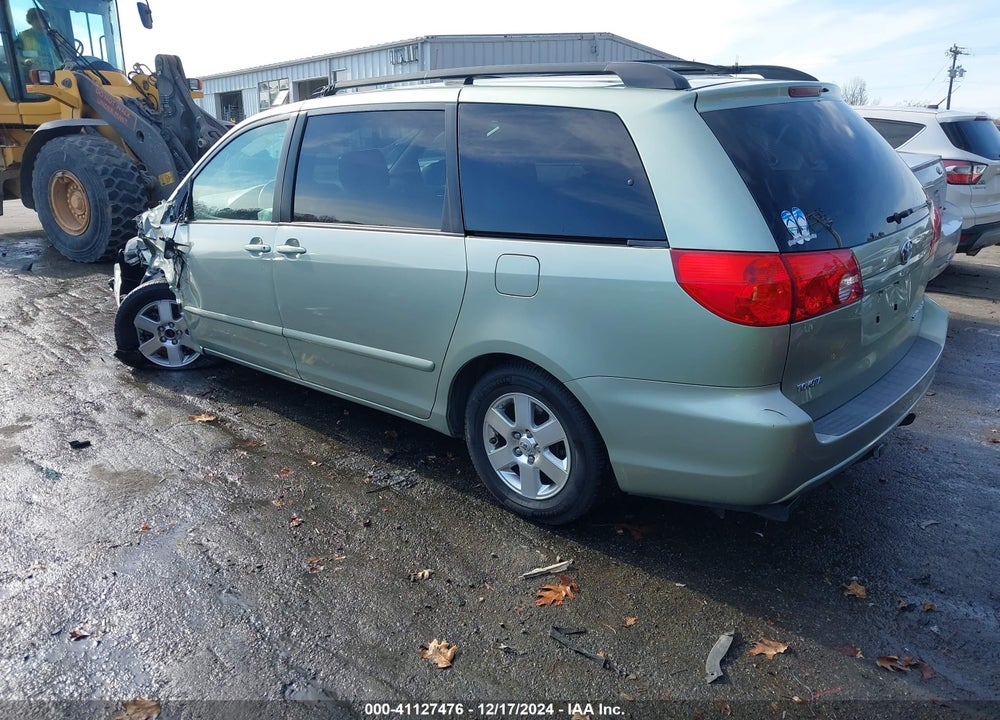 2008 TOYOTA SIENNA XLE VIN: 5TDZK22C18S166900