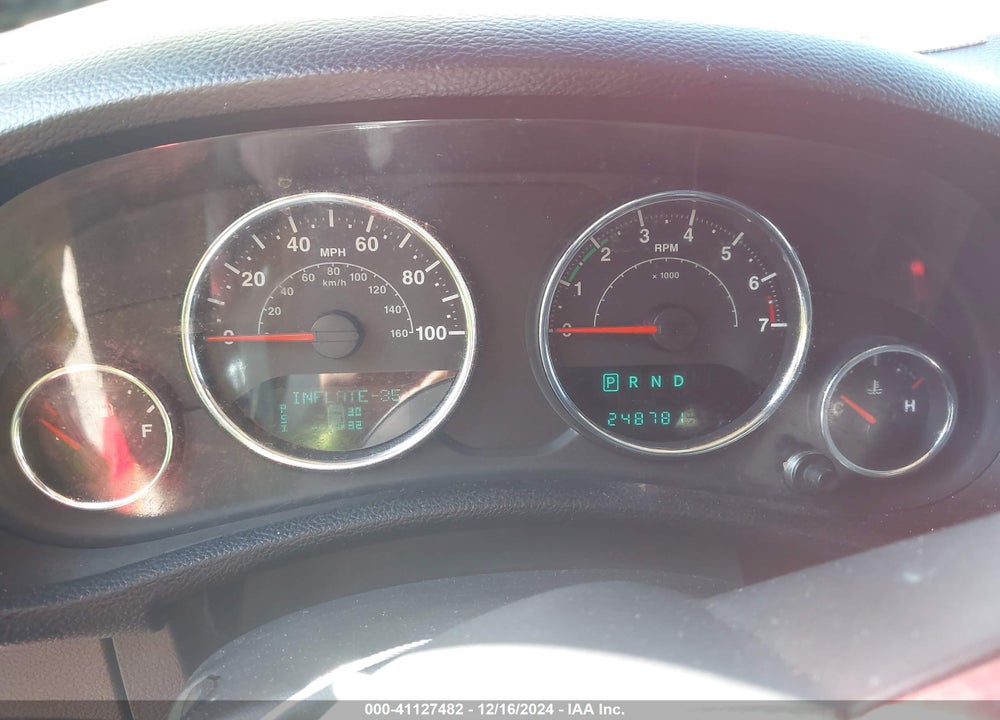 2013 JEEP WRANGLER UNLIMITED SAHARA VIN: 1C4BJWEG8DL663559