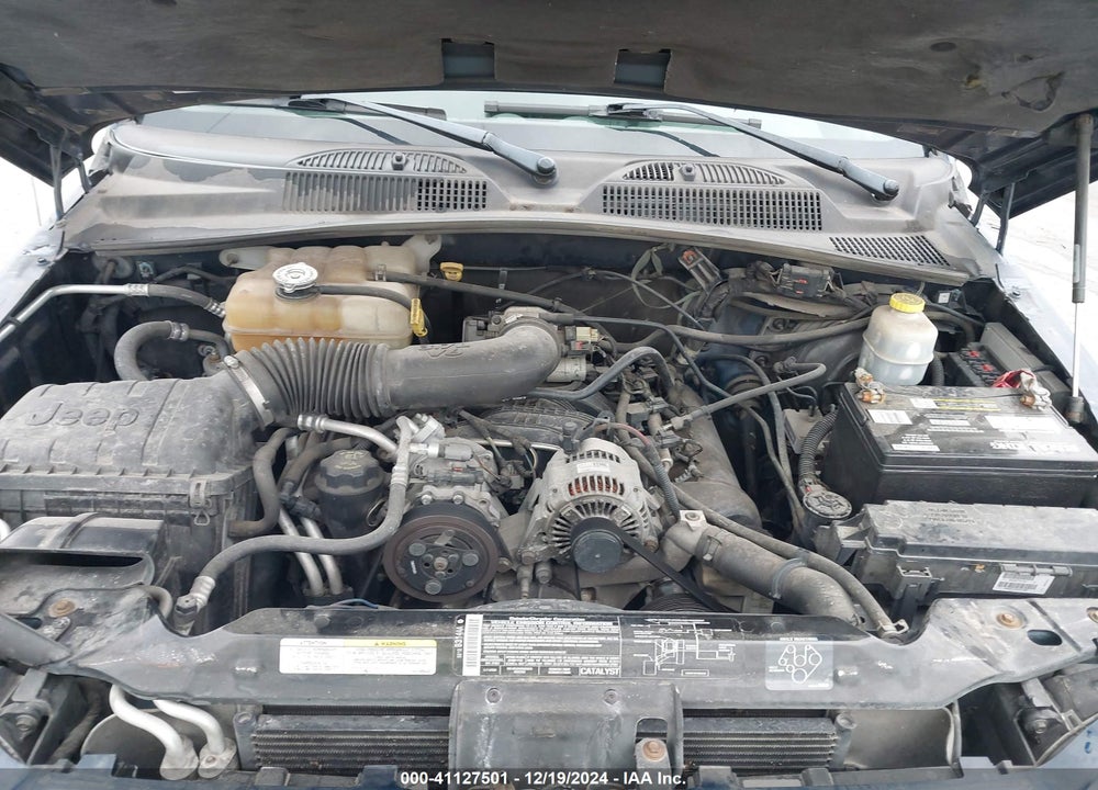 2005 JEEP LIBERTY SPORT VIN: 1J4GL48KX5W587924