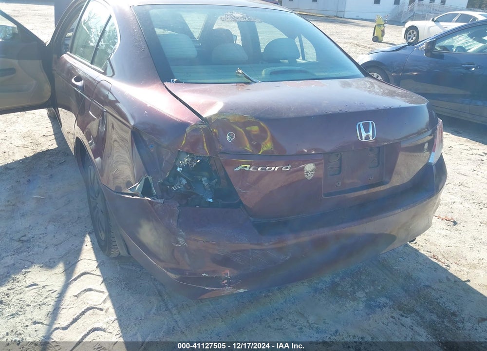 2010 HONDA ACCORD 2.4 LX VIN: 1HGCP2F31AA111062