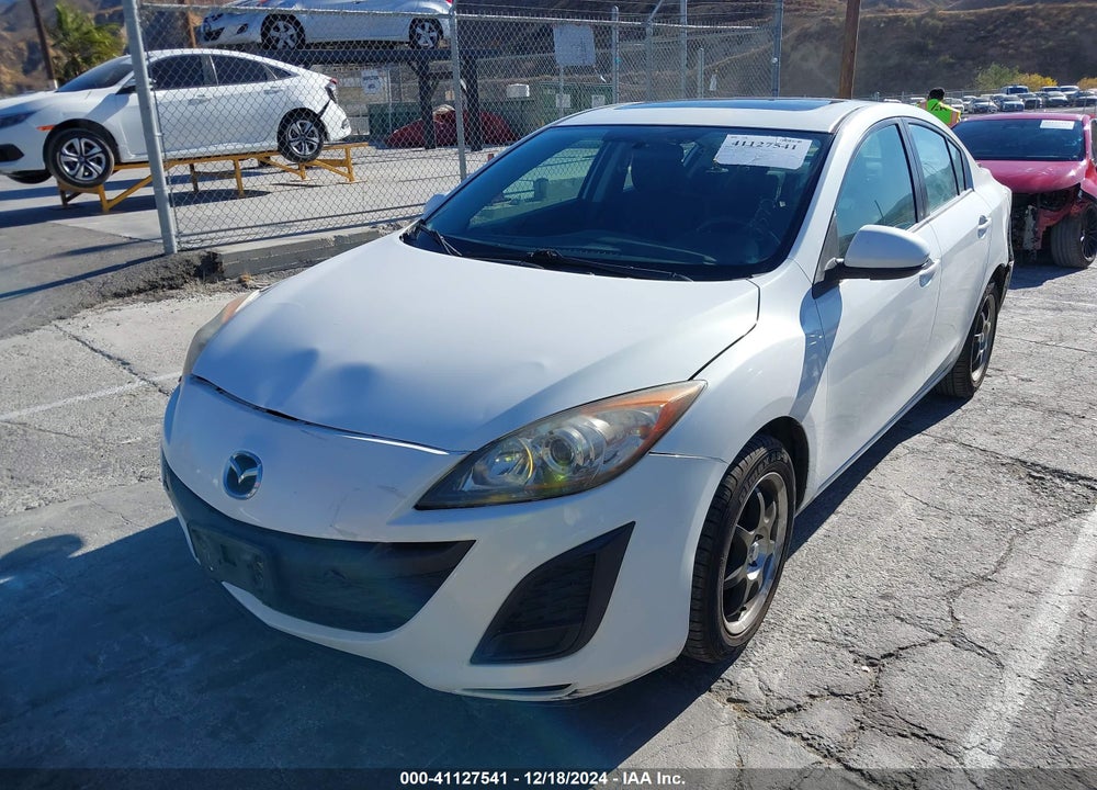 2010 MAZDA 3 I TOURING VIN: JM1BL1SG2A1240372