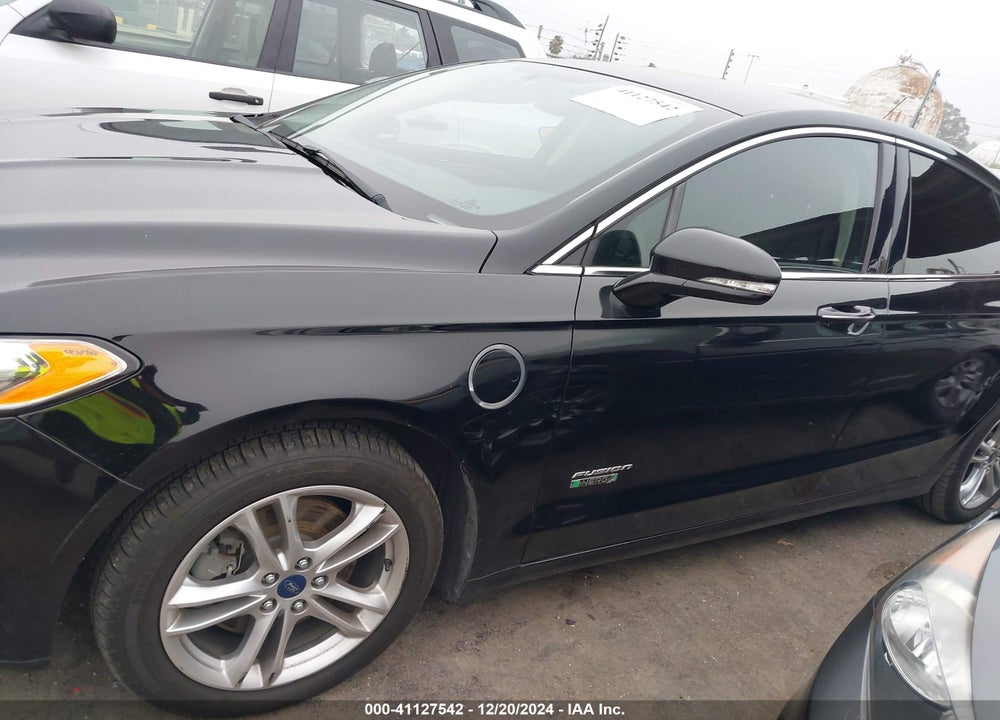 2016 FORD FUSION ENERGI TITANIUM VIN: 3FA6P0SU2GR229947