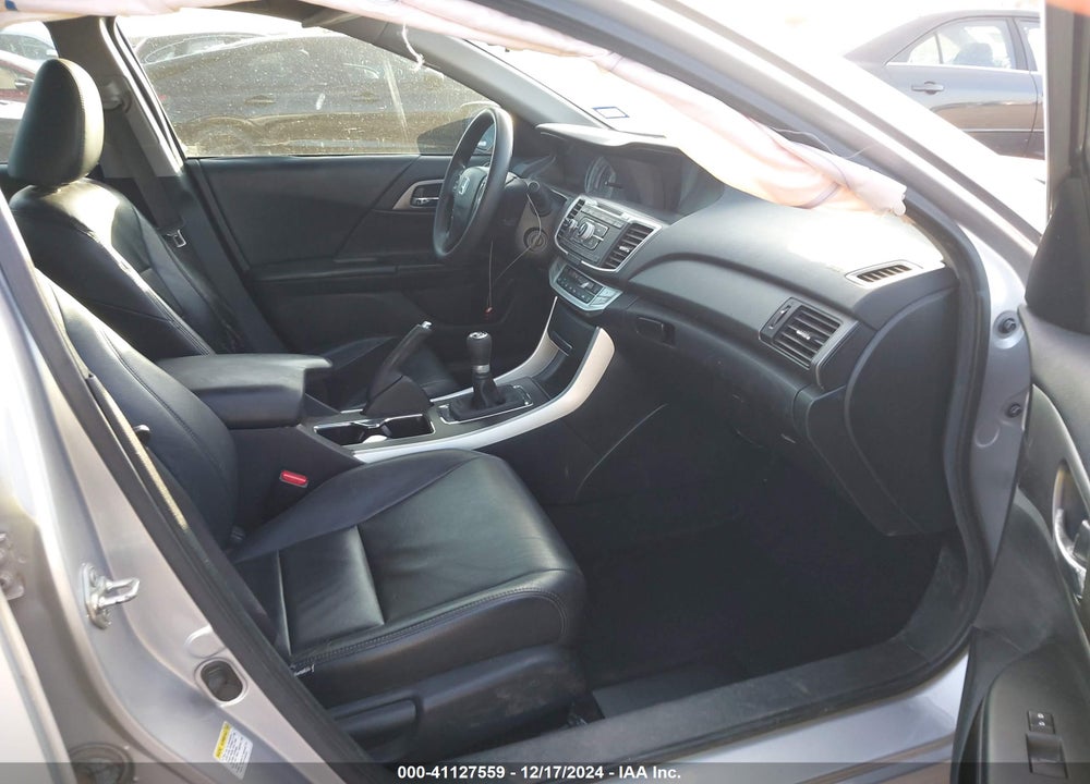 2014 HONDA ACCORD LX VIN: 1HGCR2E35EA112135