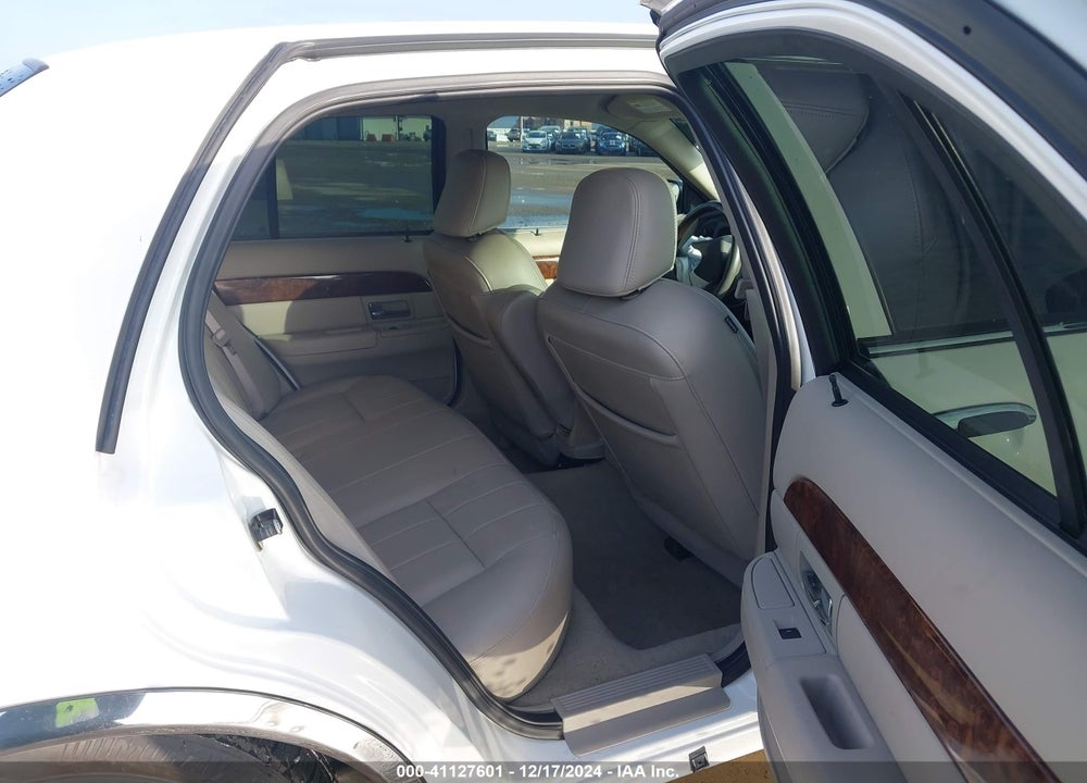 2009 MERCURY GRAND MARQUIS LS (FLEET ONLY) VIN: 2MEHM75V89X616711