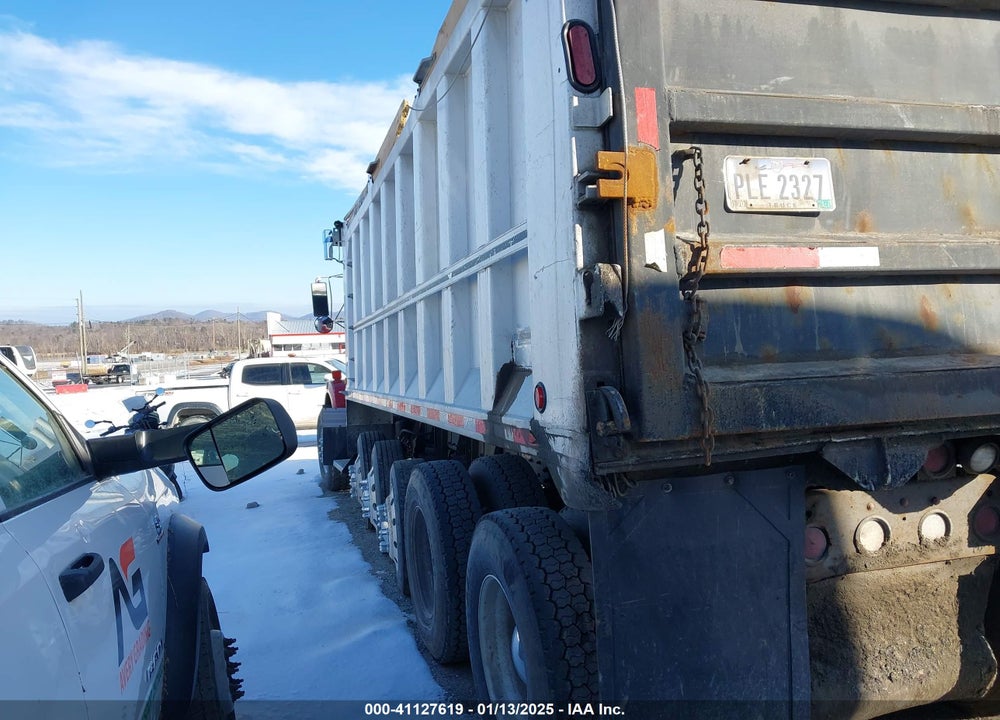 1998 KENWORTH T800 T800 VIN: 1NKDXUTX4WR781296