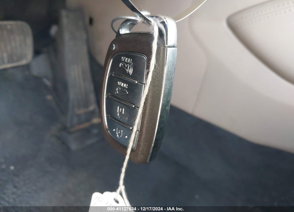 2016 HYUNDAI TUCSON LIMITED VIN: KM8J33A23GU215531