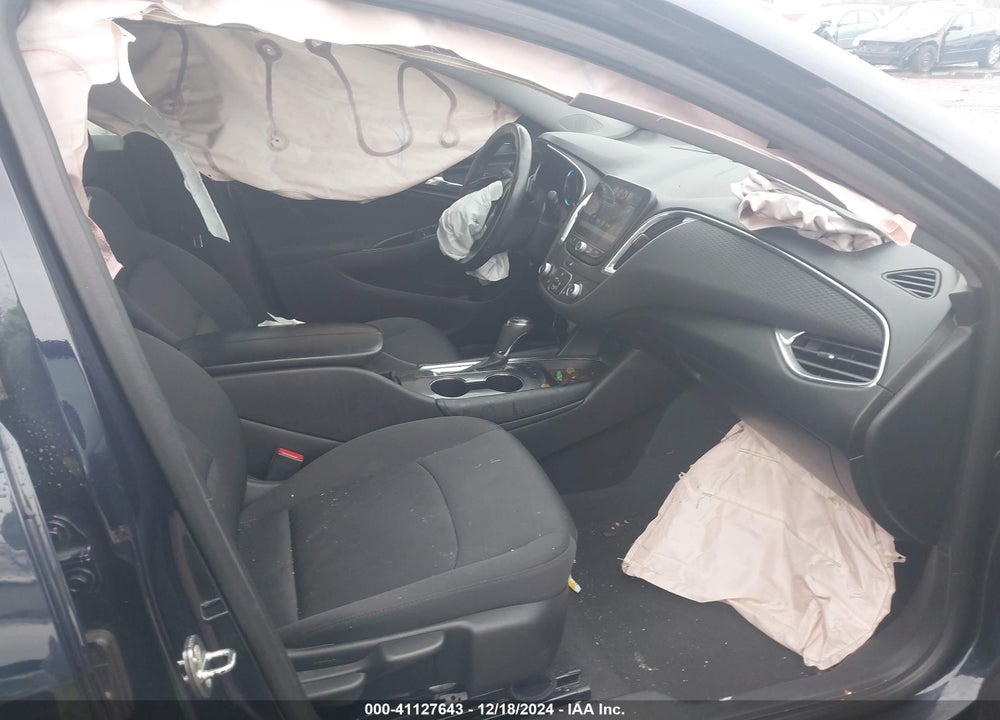 2018 CHEVROLET MALIBU LT VIN: 1G1ZD5ST2JF131860
