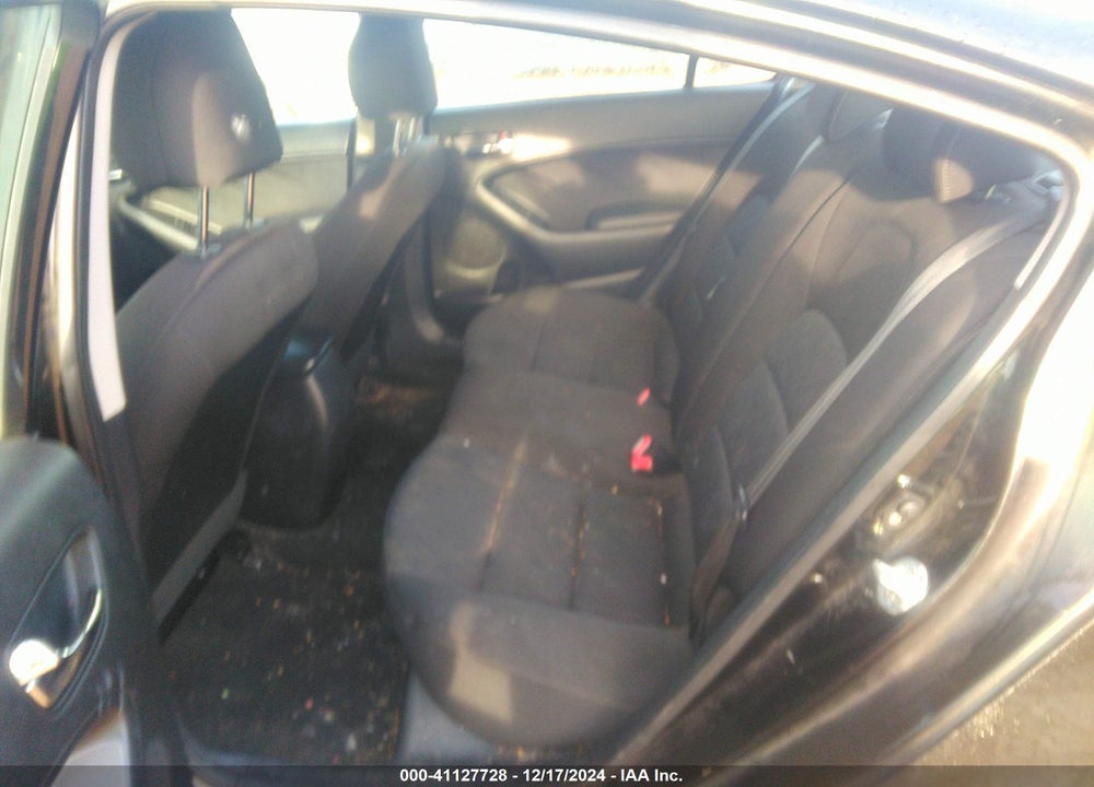 2016 KIA FORTE VIN: KNAFK4A61G5565642
