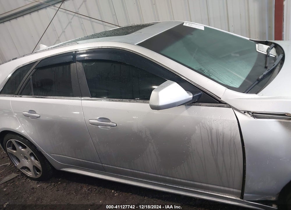 2010 CADILLAC CTS VIN: 1G6DL8EG5A0120121