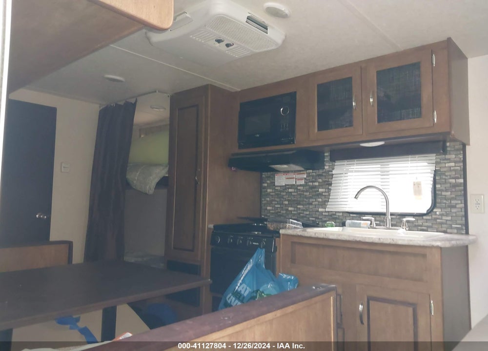 2017 FOREST RIVER WILDWOOD VIN: 4X4TWDV26HE031582